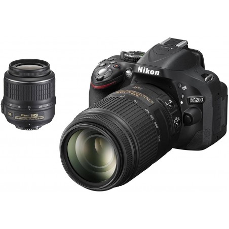 Nikon Cámara digital D5200 - 24.1 Mpix - 3 x Lente de zoom óptico AF-S VR DX 18-55 mm - Negro
